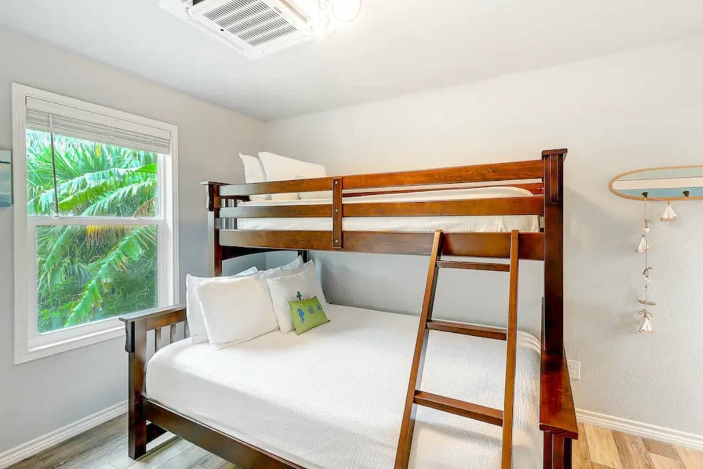 Tropical Oasis Cottage #1 — Port Aransas, TX vacation rental photo 3