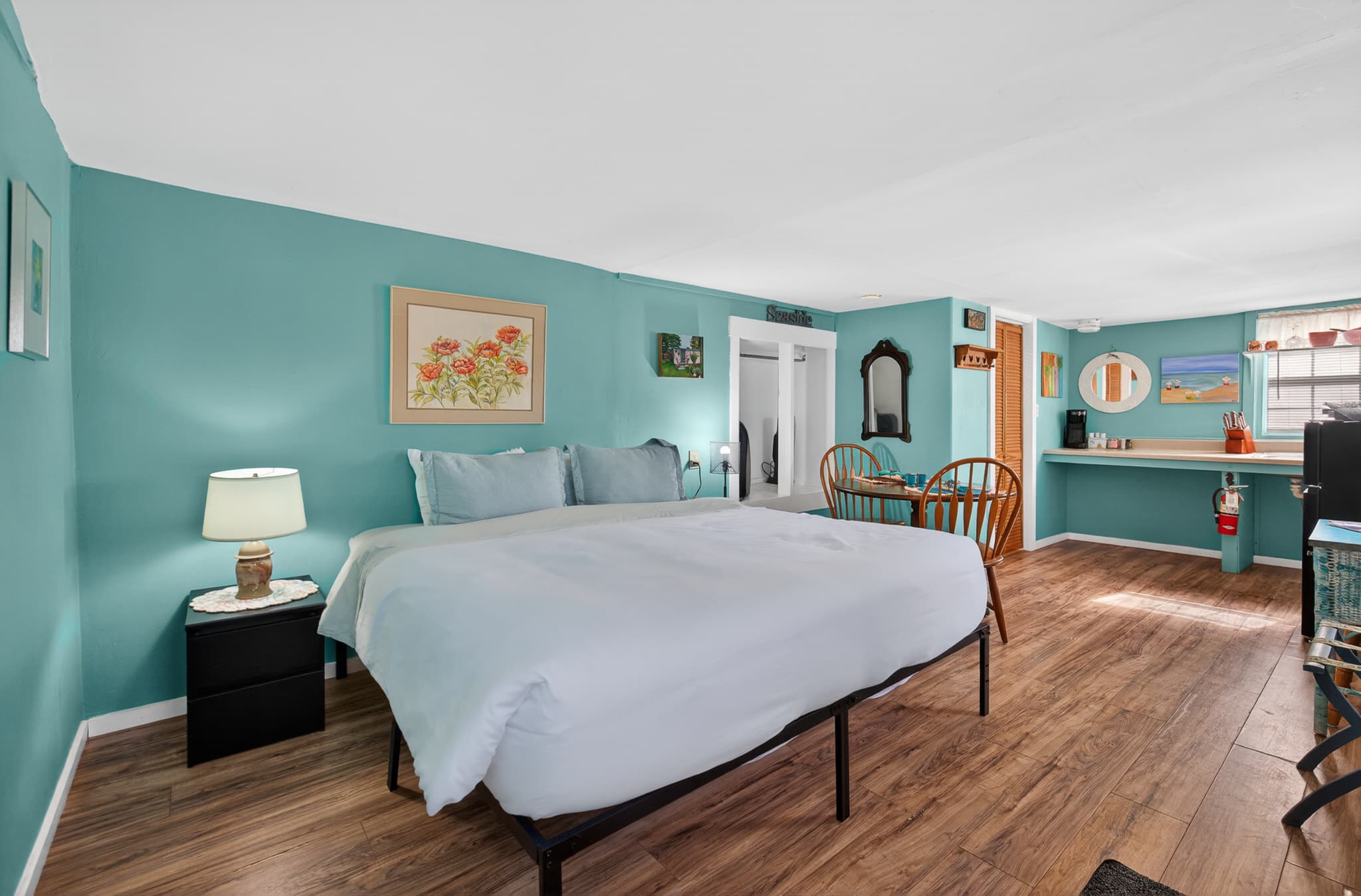 Tin Cottage by the Sea — Port Aransas, TX vacation rental photo 3