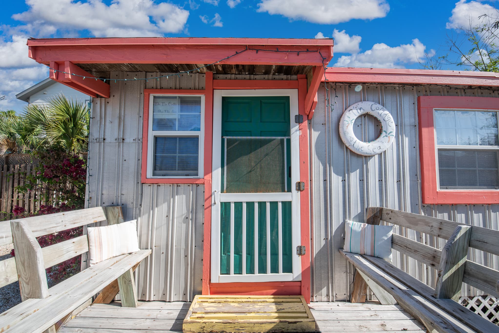 Tin Cottage by the Sea — Port Aransas, TX vacation rental photo 2