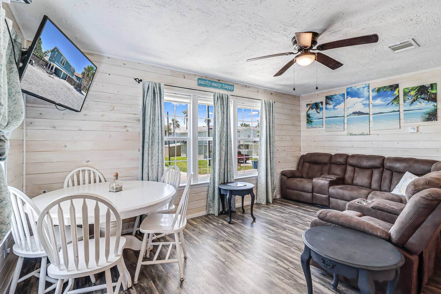 True Blue Bungalow, Port Aransas, TX vacation rental photo 17