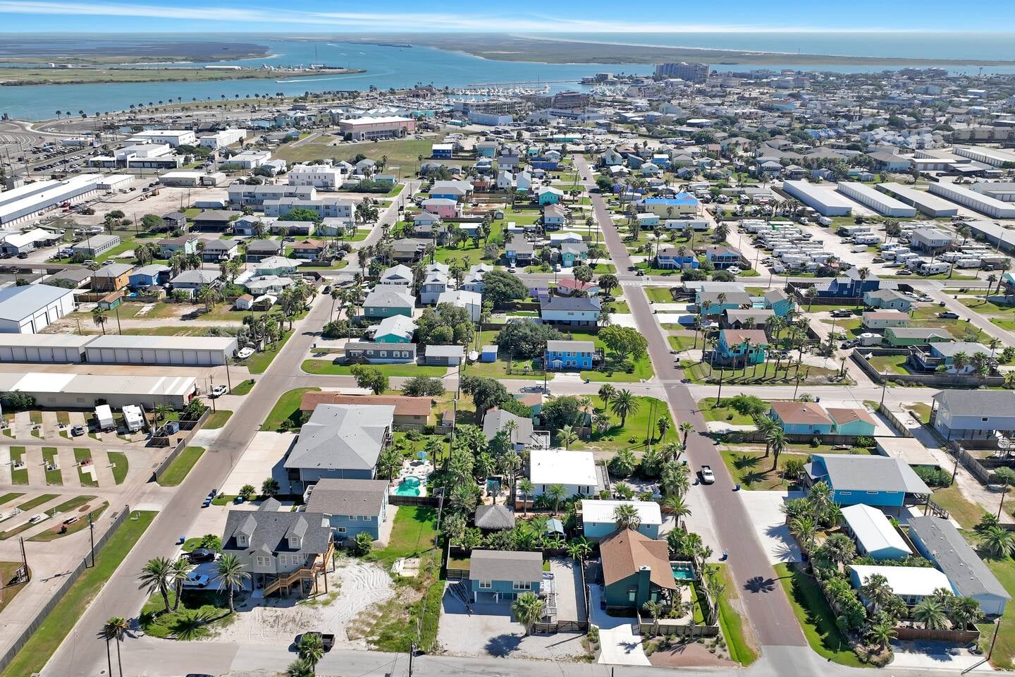 True Blue Bungalow, Port Aransas, TX vacation rental photo 12
