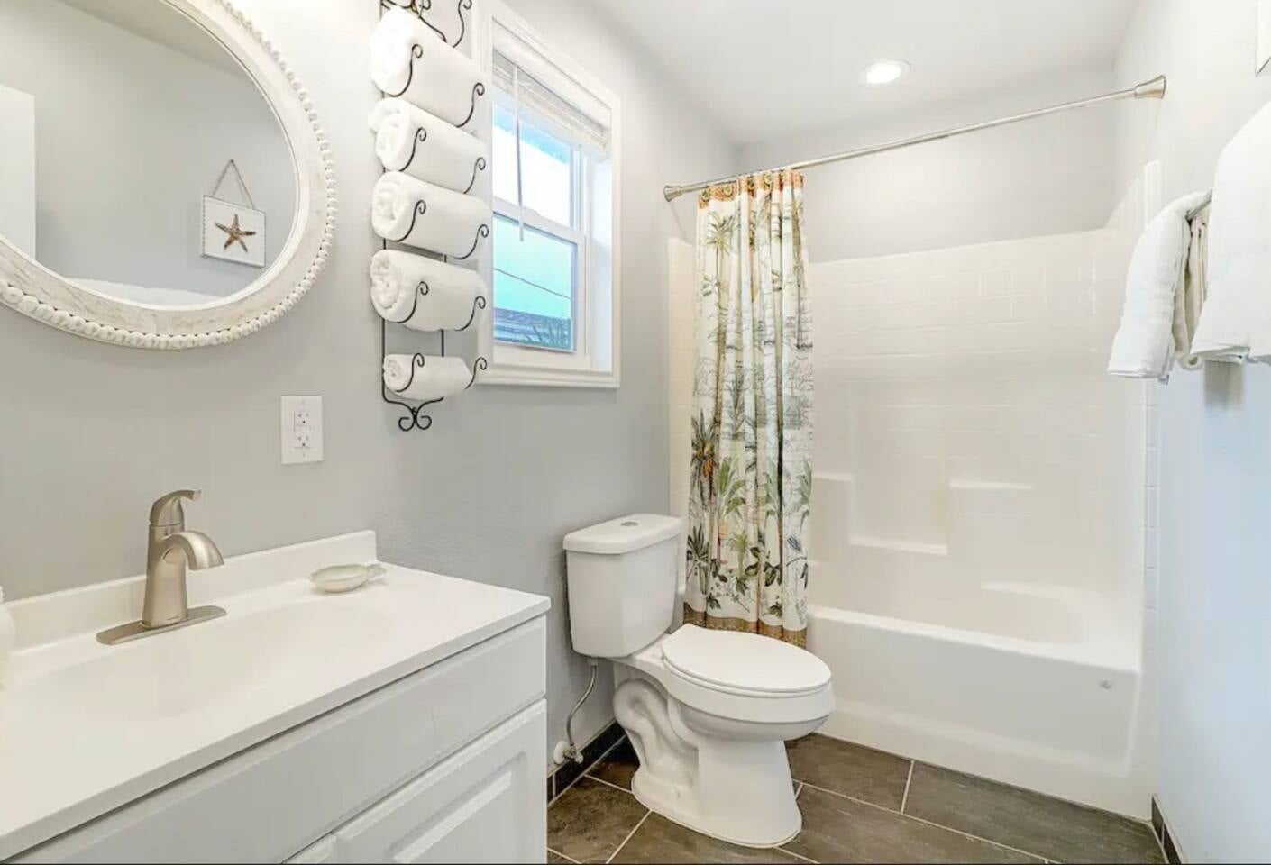 Tropical Oasis Cottage #1, Port Aransas, TX vacation rental photo 19