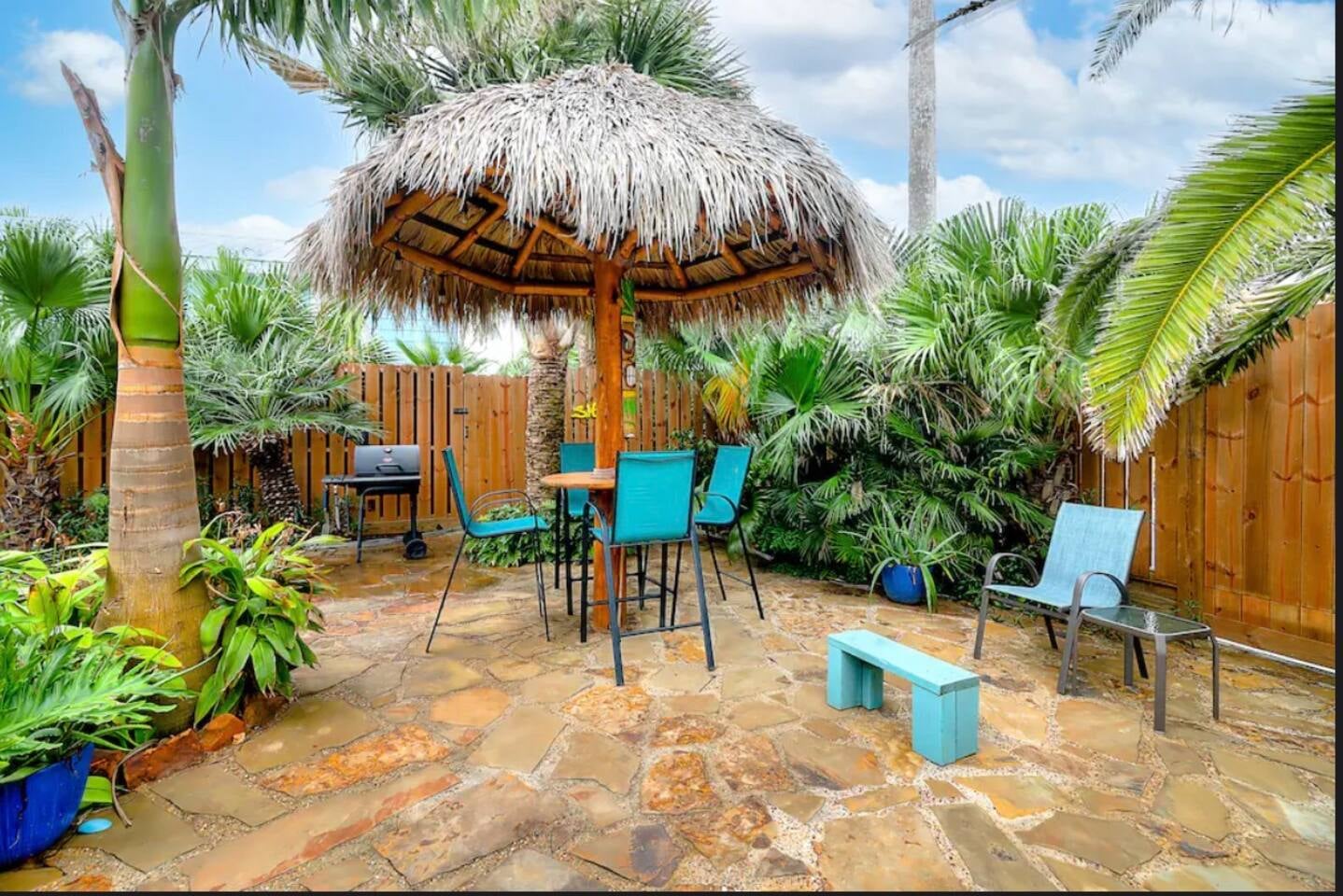 Tropical Oasis Cottage #1, Port Aransas, TX vacation rental photo 9