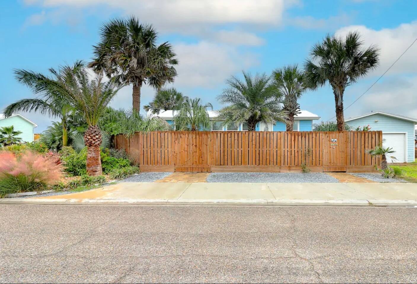 Tropical Oasis Cottage #2, Port Aransas, TX vacation rental photo 22