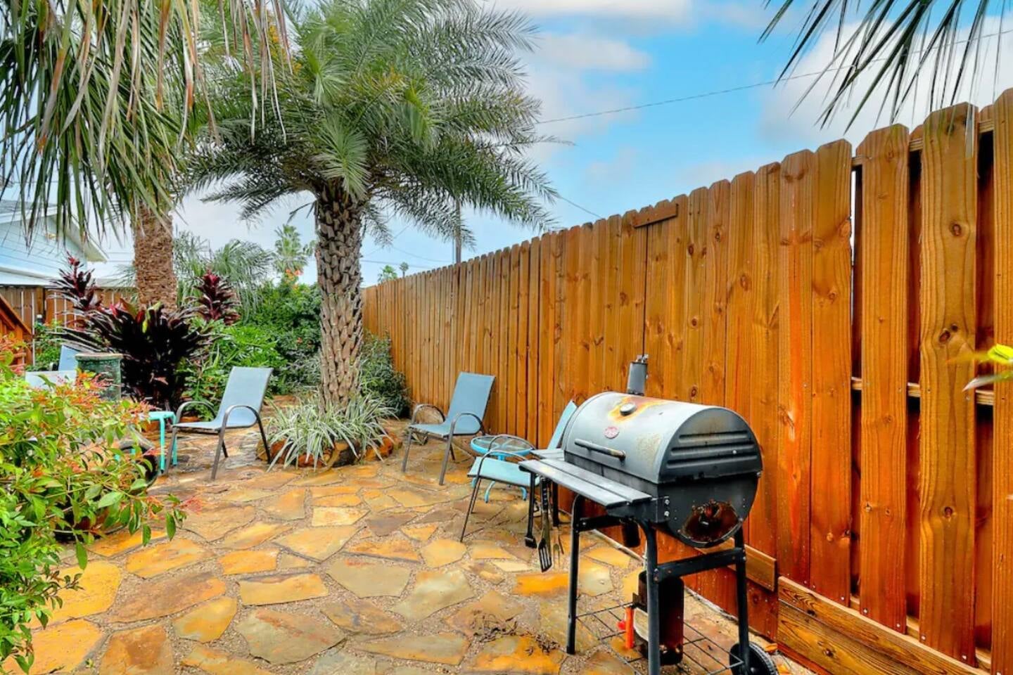 Tropical Oasis Cottage #2, Port Aransas, TX vacation rental photo 19