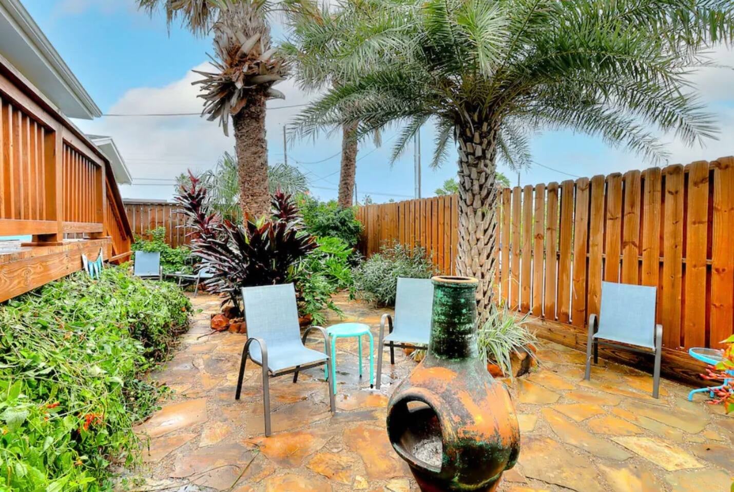 Tropical Oasis Cottage #2, Port Aransas, TX vacation rental photo 18