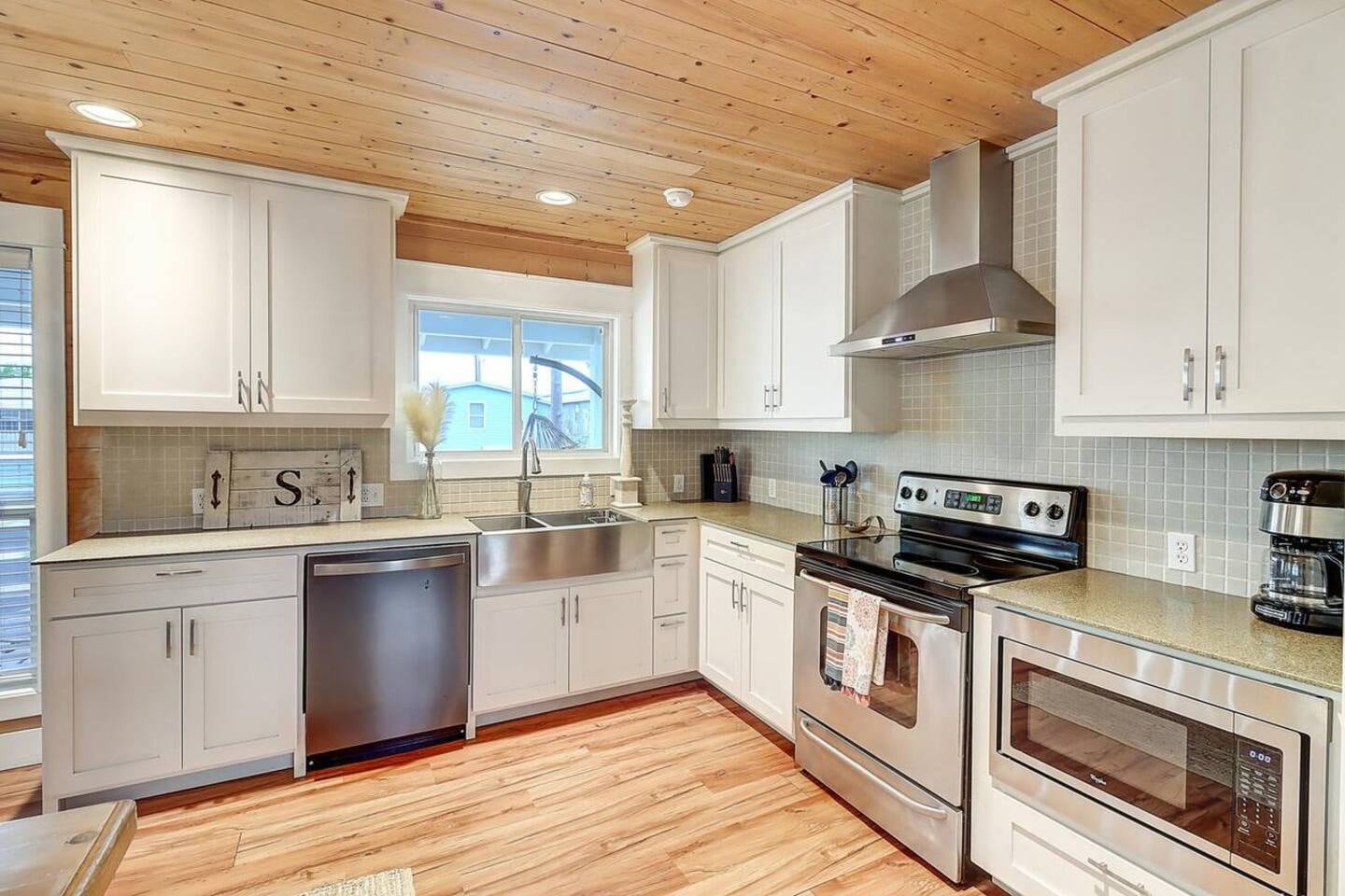 Seaflower Retreat, Port Aransas, TX vacation rental photo 19