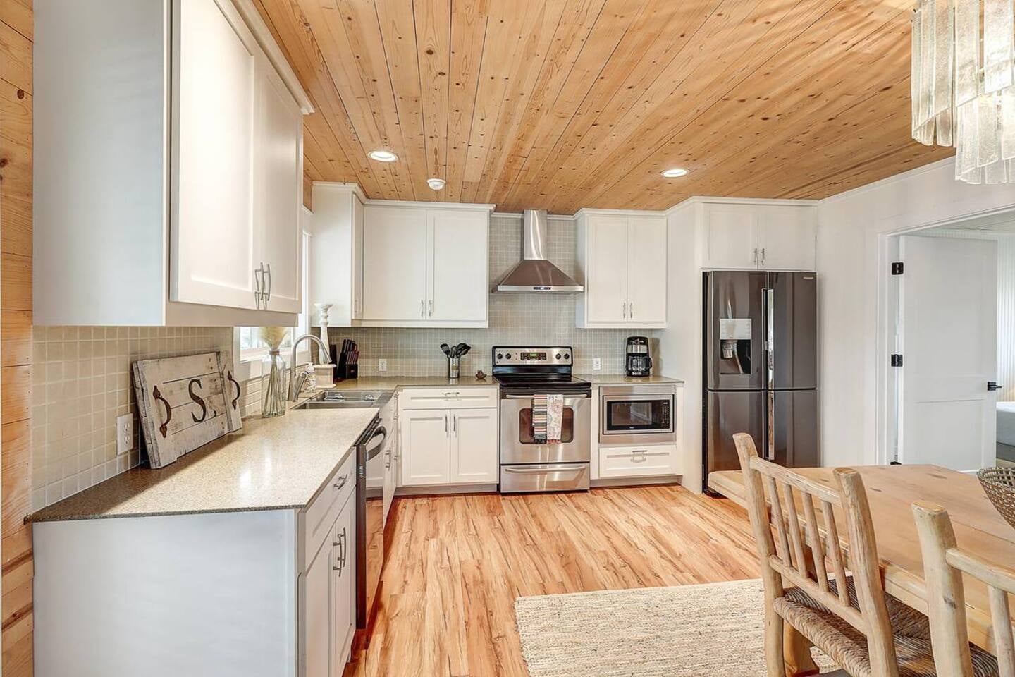 Seaflower Retreat, Port Aransas, TX vacation rental photo 16