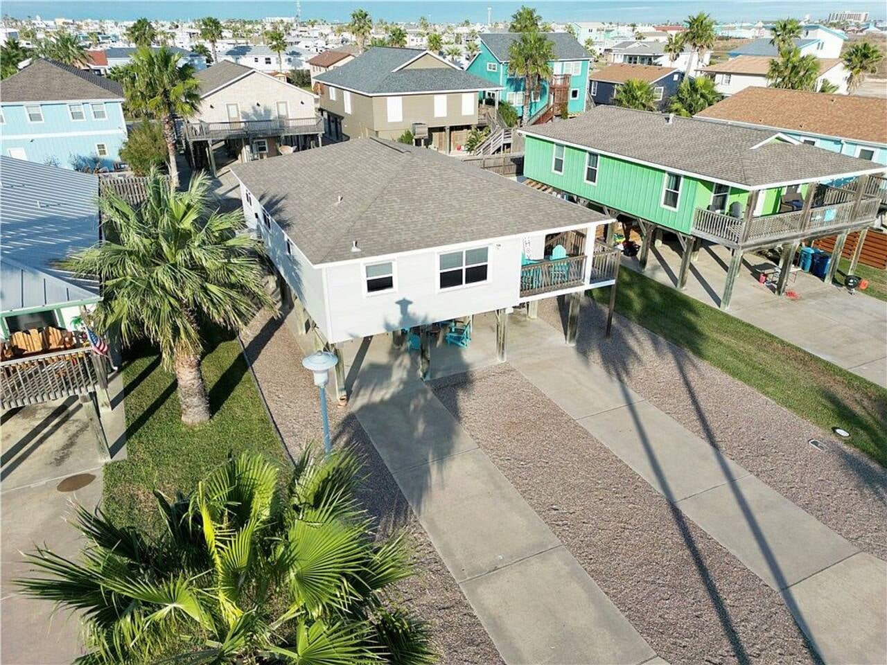 Pelican's Perch Hideaway, Port Aransas, TX vacation rental photo 31