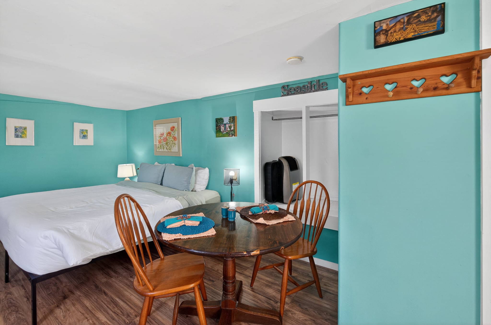 Tin Cottage by the Sea, Port Aransas, TX vacation rental photo 6