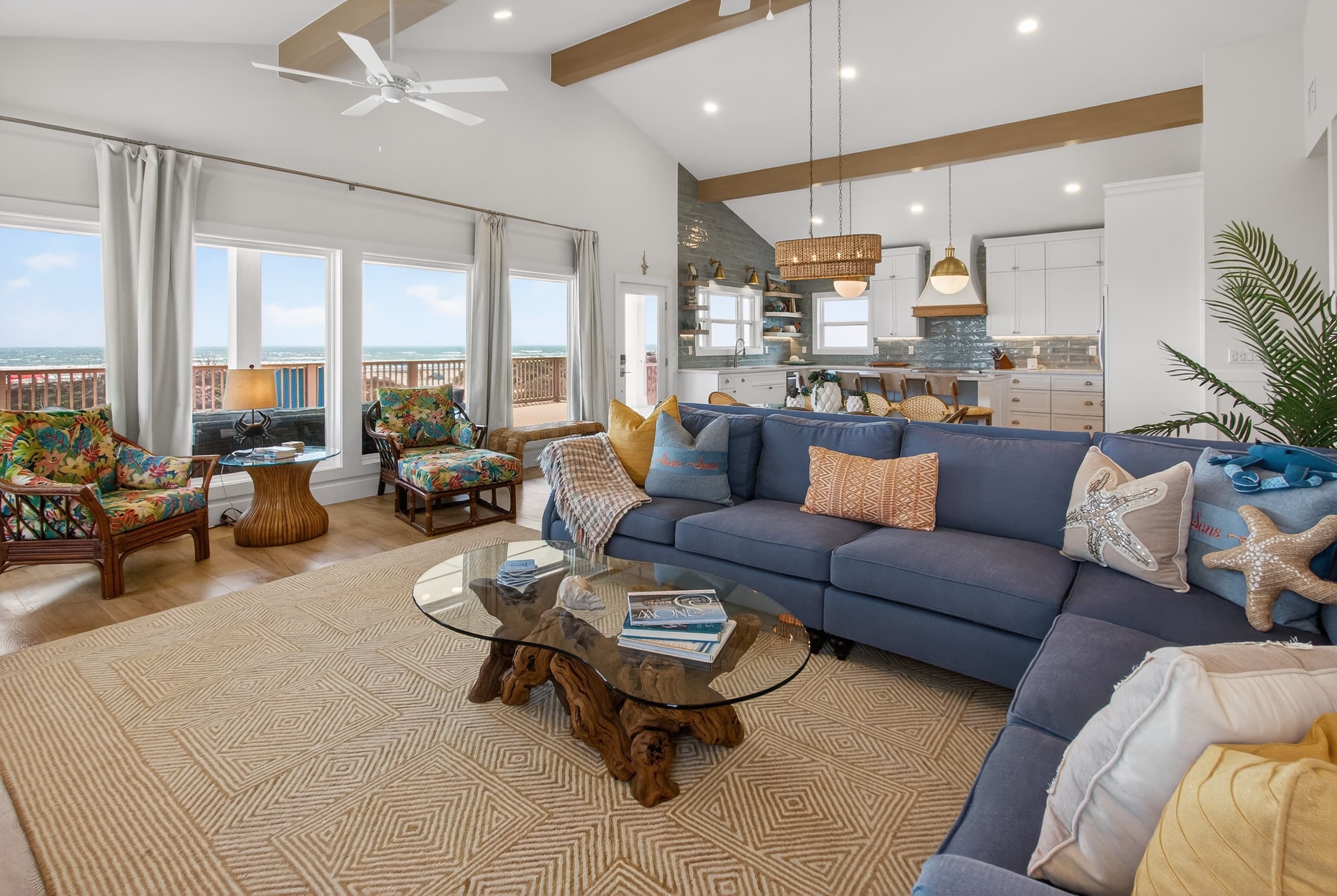 Sans Souci On the Beach — Port Aransas, TX vacation rental photo 2
