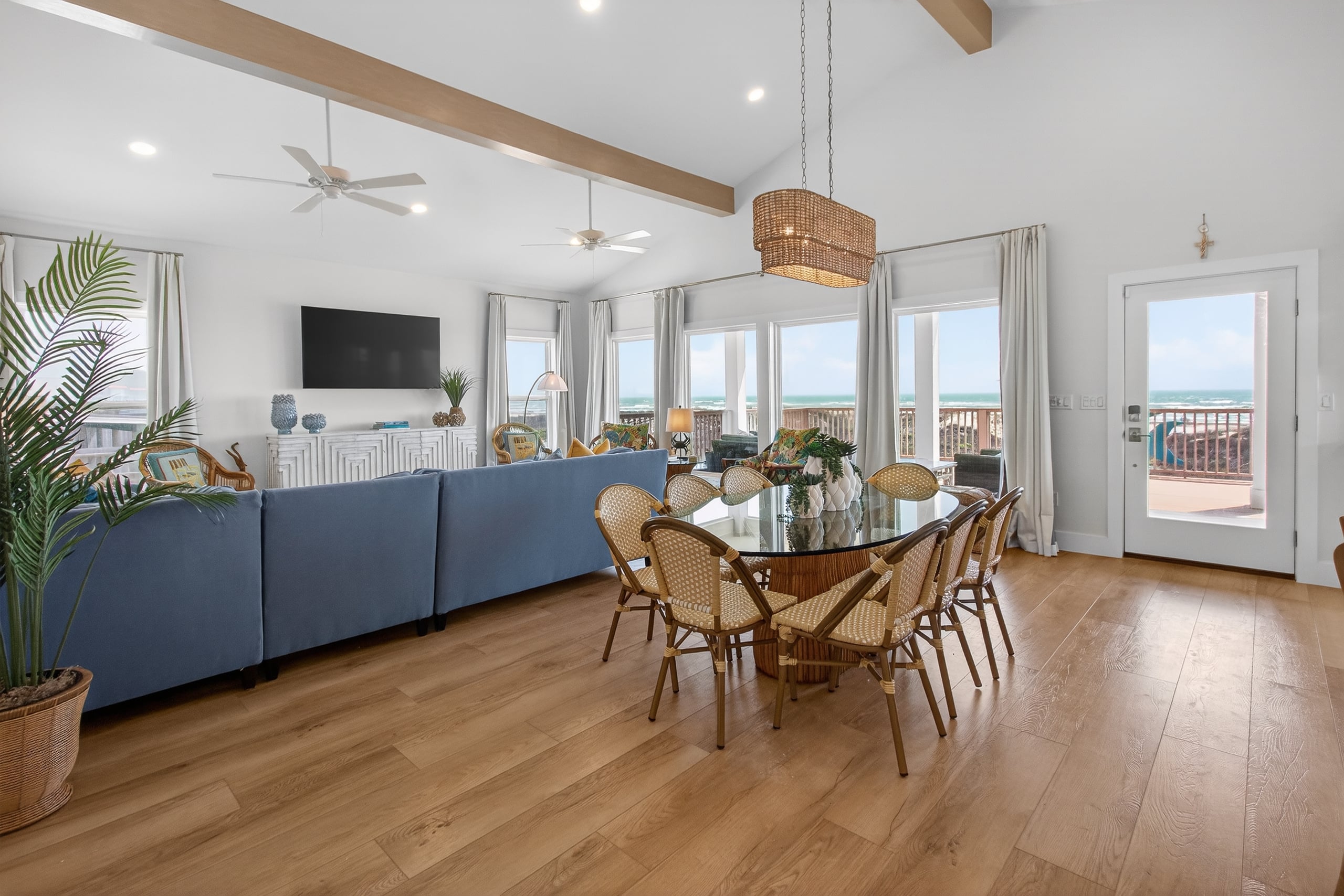 Sans Souci On the Beach — Port Aransas, TX vacation rental photo 5