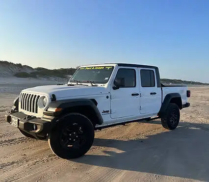 2022 Jeep Gladiator Willys image 1